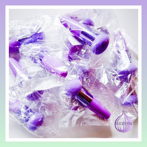 MAKE UP SPONGE APPLICATORS - SET OF 4 - Picture 6 of 12